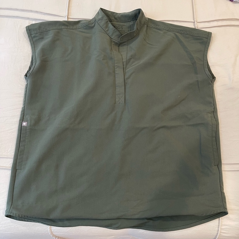 Figs Women's Top in Olive Green